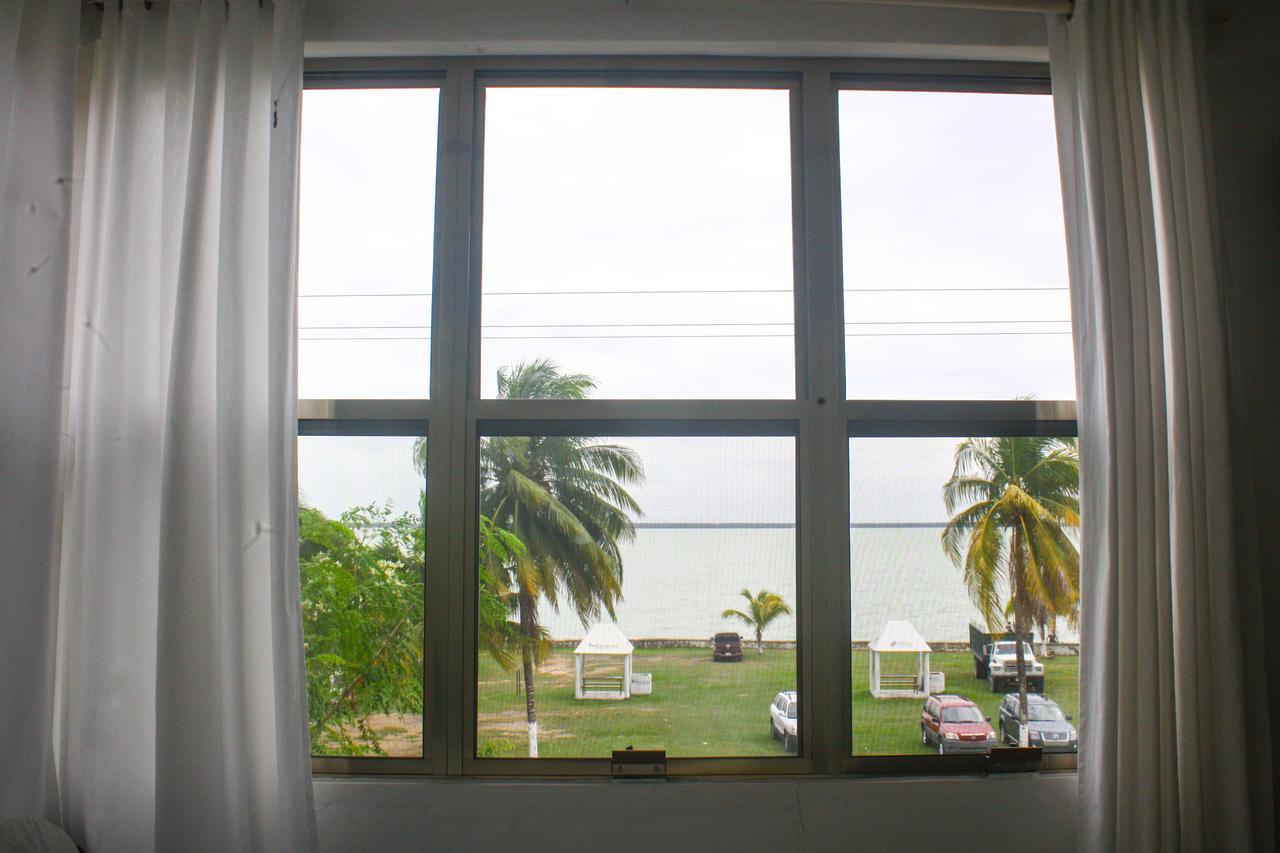 Hotel Maya Corozal Ngoại thất bức ảnh
