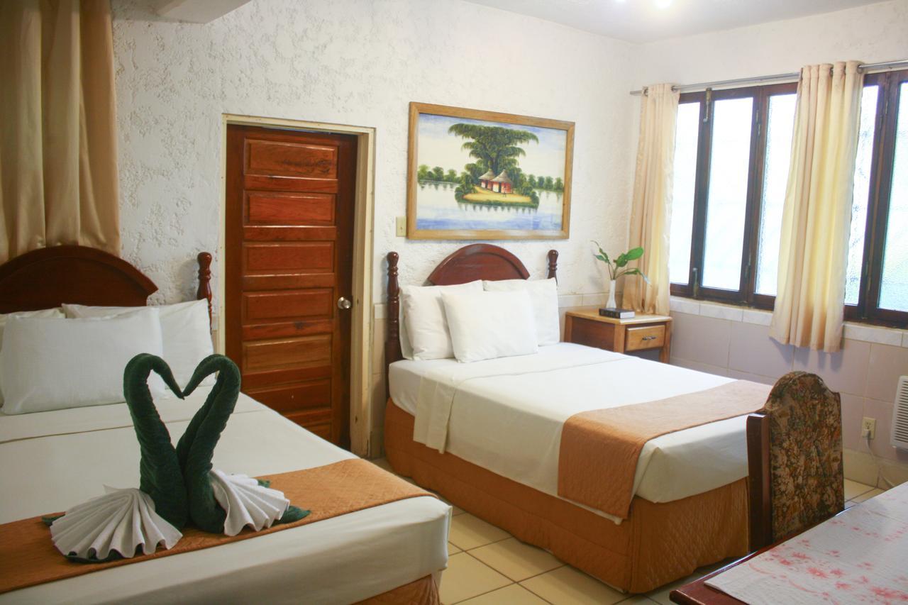 Hotel Maya Corozal Ngoại thất bức ảnh