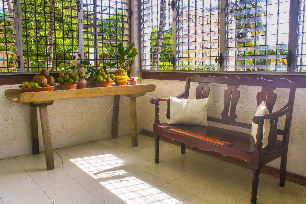 Hotel Maya Corozal Ngoại thất bức ảnh