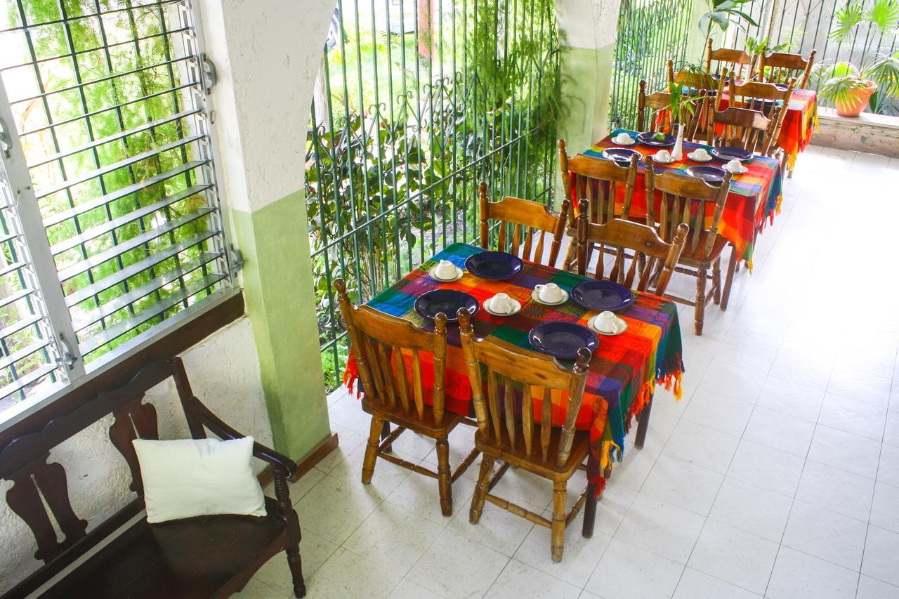 Hotel Maya Corozal Ngoại thất bức ảnh